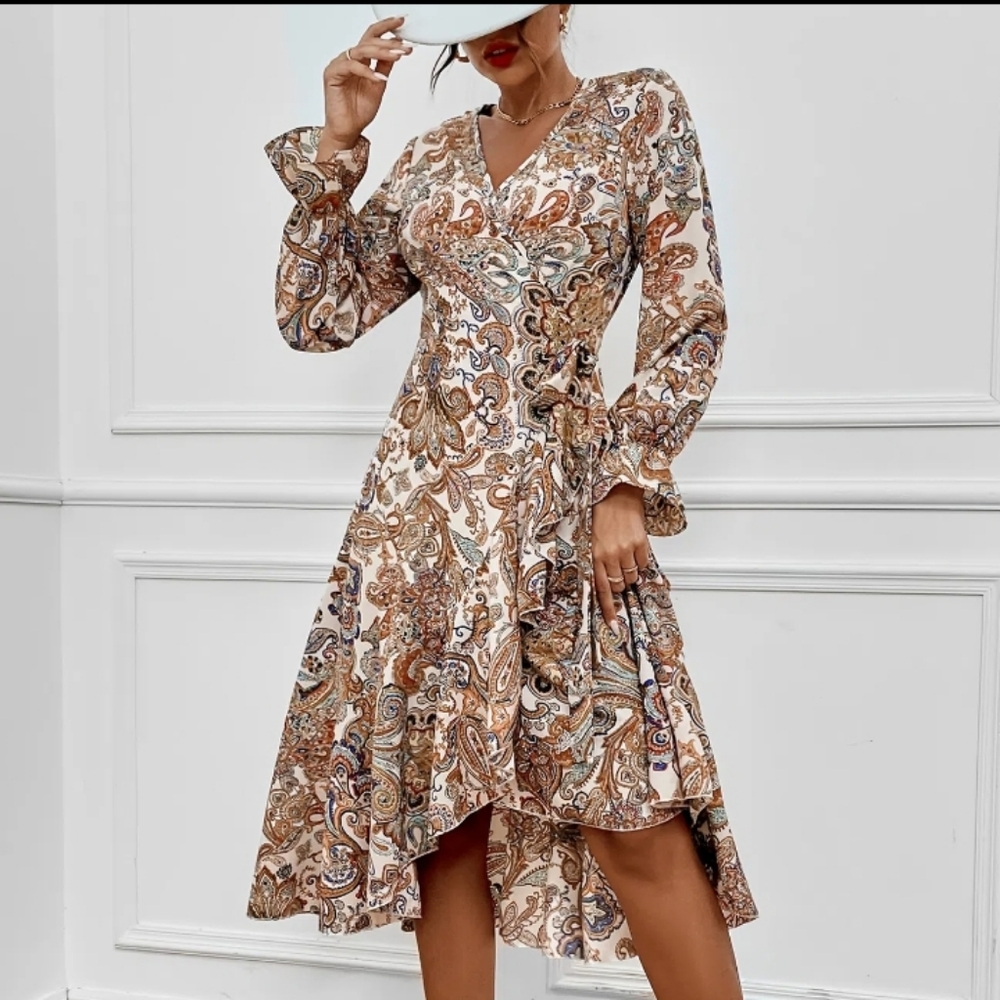 🛑3/$38. Size 12 Beautiful Boutique Wrap Dress